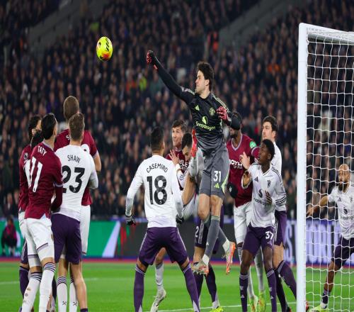 英超神劇情：替補神鋒96分鐘絕平7.2億豪門11倒數第3無緣5連勝