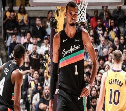 湖人28分輸馬刺科比7分布萊恩特16分