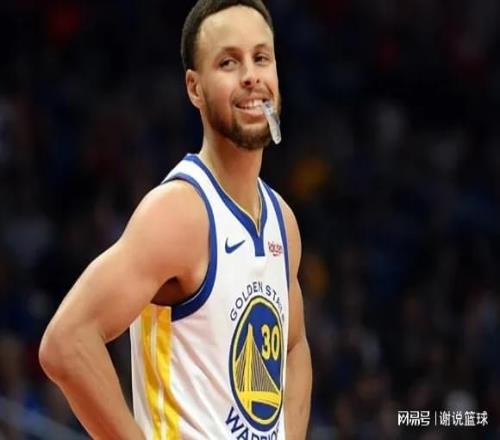 勇士逆轉(zhuǎn)險(xiǎn)勝只因?qū)κ质茄輪T庫里可安心休息，三將爆發(fā)造驚喜