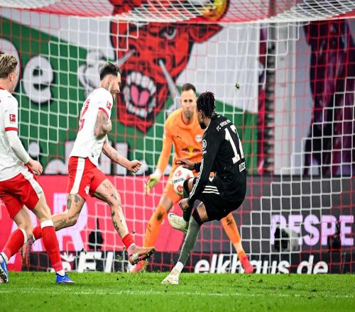 拜仁連續5個賽季未闖入德國杯四強，而萊比錫同期4次進四強