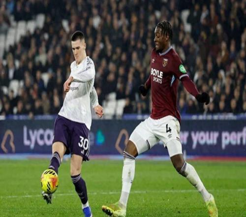 謝什科絕平曼聯(lián)11守住前四！卡里克明顯犯錯(cuò)，真正考驗(yàn)已經(jīng)到來