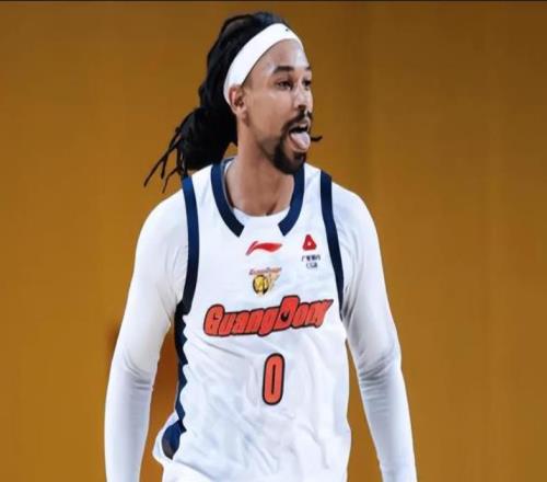 杜鋒回應(yīng)外援問題，薩林杰暫時(shí)不會(huì)離隊(duì)，王少杰續(xù)約談判不順利