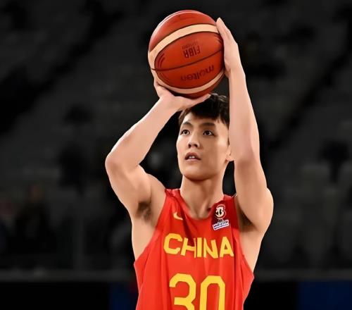 男籃迎來1個好消息！徐杰傷病恢復良好，正逐步投入訓練