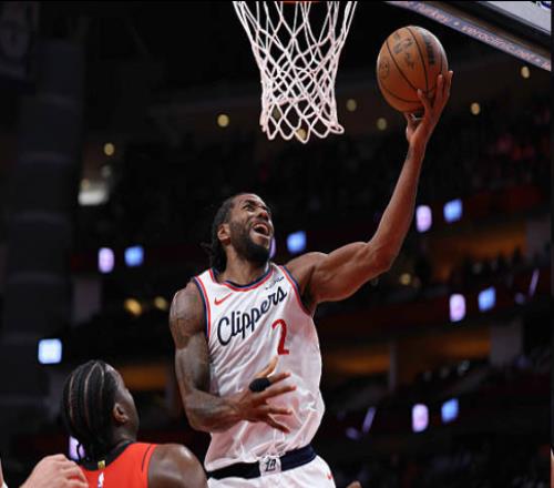 萊昂納德苦苦支撐快船僅兩人得分上雙！火箭隊記：最棒的防守之一