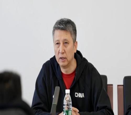 從負開始、知恥后勇，中國男籃召開備戰(zhàn)世預賽第二窗口期集訓入隊會