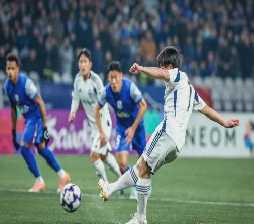 5外援被1外援“降維打擊”：申花亞冠出局，撕開中超最后的遮羞布