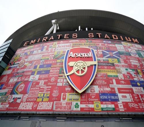 前阿森納球衣管理員因反猶言論被解雇，他指責俱樂部唯利是圖