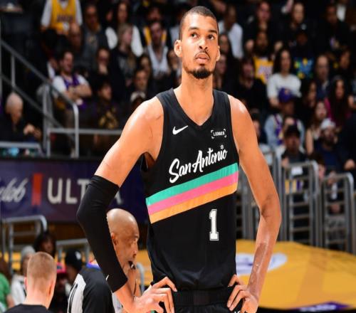 文班亞馬自信本該拿下60分！回應(yīng)打湖人爆發(fā)原因：就是想證明自己