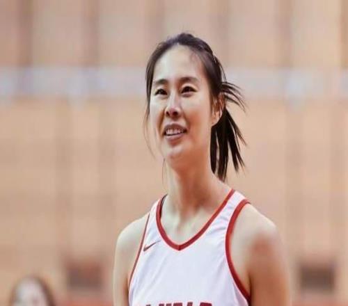 隨著一場45分大勝，中國女籃結束2月的熱身之旅！下一場賽事出爐