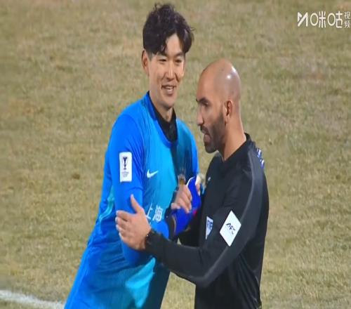 提前1輪備戰(zhàn)下賽季亞冠！中超冠軍3平4負(fù)，賽后：顏駿凌笑開顏