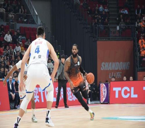 祝好！高速男籃與鮑威爾解約，后者出戰21場比賽場均14.9分