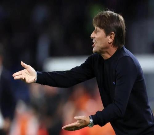 點(diǎn)球出局！那不勒斯無(wú)緣意杯四強(qiáng)孔蒂最喜歡的單線來(lái)得有點(diǎn)晚