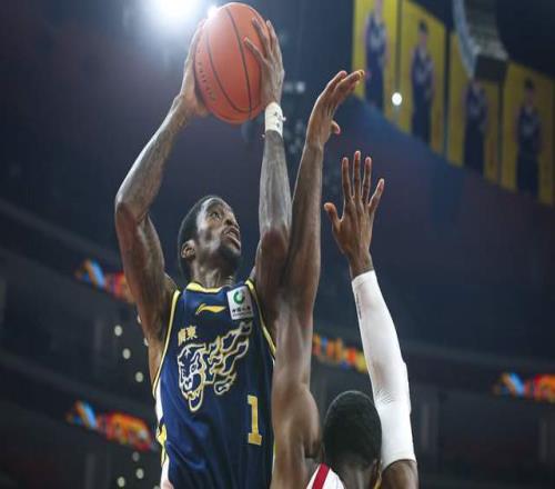 保持四外援不變！廣東男籃拒絕裁掉麥考爾，杜鋒能否押寶成功