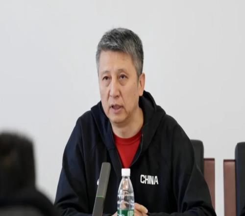 趙睿被禁賽！中國男籃開會，9名球員進行反思！