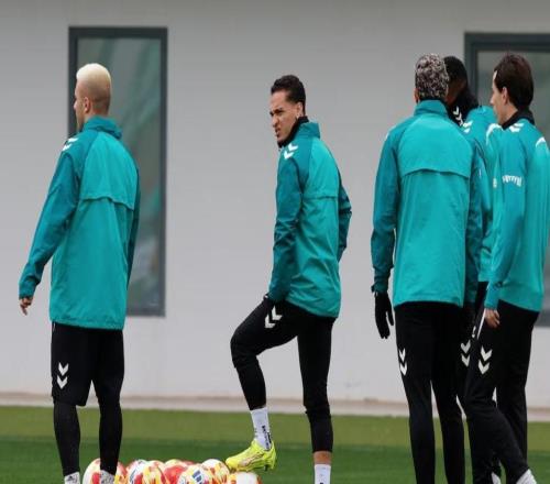 安東尼：12月末以來(lái)我一直帶傷比賽，但我不會(huì)把它當(dāng)成借口