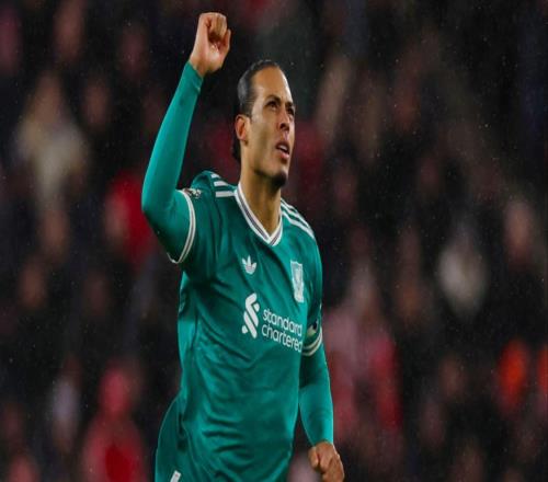 10！終結(jié)黑馬主場(chǎng)不敗10.4億豪門迎來(lái)近8輪第二勝日本后腰重傷