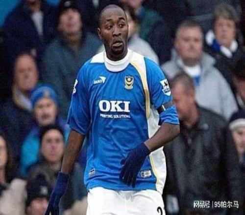 一個只會空翻的前鋒27歲五大聯(lián)賽，28歲亞洲養(yǎng)老，30歲退役