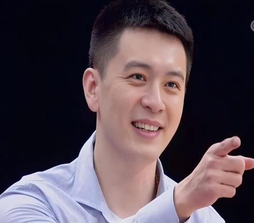 回遼寧了！辭職僅16天，楊鳴再次官宣，這一次的他讓球迷刮目相看