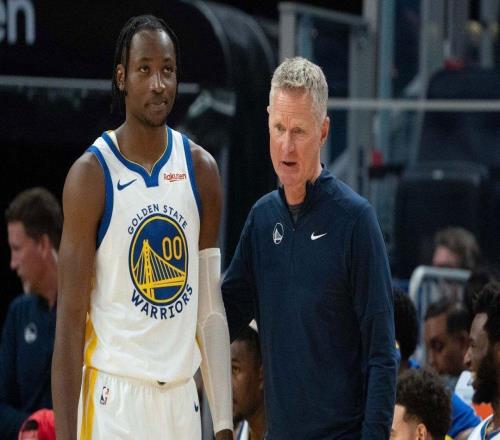 勇士隊主教練科爾打破沉默，談及此前對喬納森庫明加的冷遇