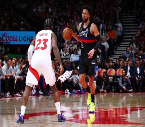 40勝東部首隊(duì)！杜倫斯圖爾特禁賽活塞大勝猛龍坎寧安28+7+9