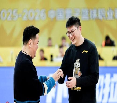 這一枚特殊的總冠軍戒指，因你們而閃耀！