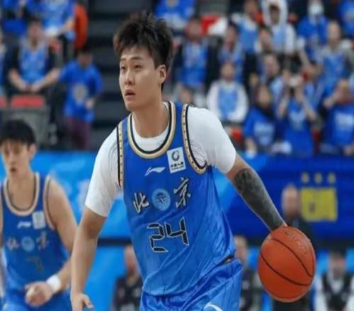 趙睿不當言論被重罰，CBA官宣禁賽3場罰款5萬，首鋼被罰5萬