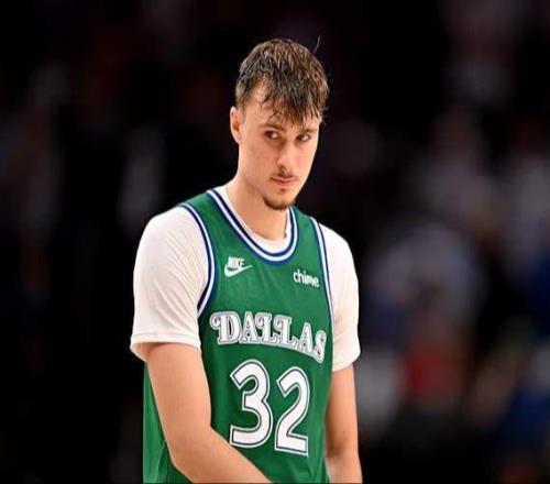 獨(dú)行俠官宣弗拉格缺席新秀賽！對陣太陽扭傷左腳明日無緣戰(zhàn)湖人