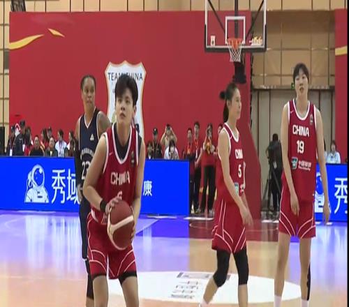 楊舒予14分，王思雨8分，張子宇11分！中國(guó)女籃大勝國(guó)際聯(lián)隊(duì)45分