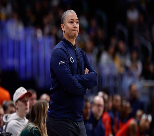 快船消息：裁判報告出爐，小卡做出表態(tài)，悍將效率驚艷