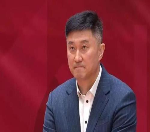 廣東隊獲45萬獎金徐杰恢復(fù)對抗訓(xùn)練，有望入選12人大名單