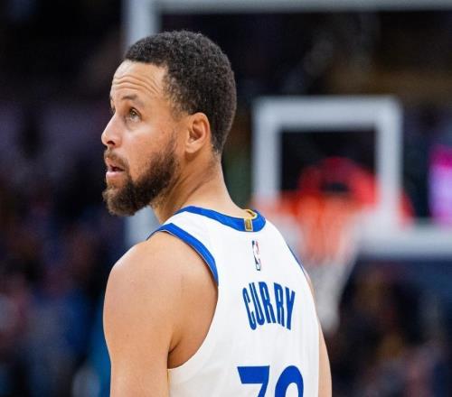 庫明加家屬拿了太多食物庫里也覺得太丟人，主動道歉！