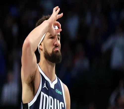 買斷市場最新預(yù)測！勇士錯失湯普森，掘金獲得球哥