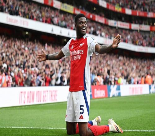 11讓阿森納絕望！億元替補送大禮，最大弱點暴露，曼城笑了