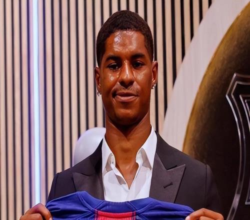 不會(huì)再回曼聯(lián)的！昔日“大英帝星”認(rèn)可降薪，他只想在諾坎普打拼