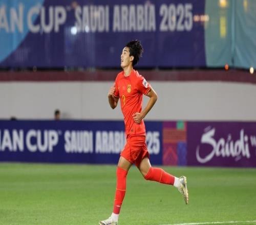 恒大足校官宣！布尼亞明加盟玉昆，轉會費100萬，海港遭炮轟