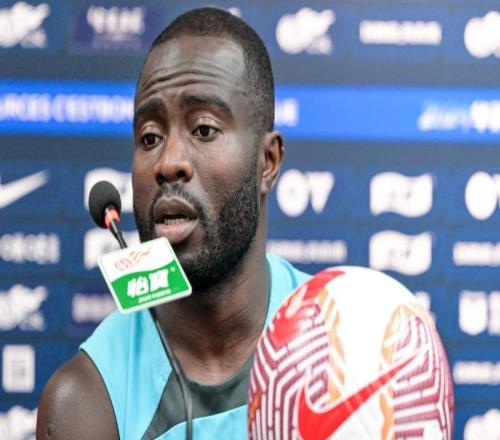 大連英博本賽季壓哨引援鎖定阿奇姆彭，未來值得期待，引發(fā)熱議