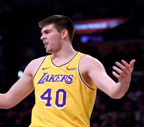 祖巴茨回憶湖人生涯，如何評價(jià)當(dāng)時(shí)魔術(shù)師的交易