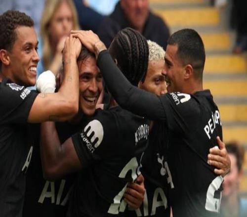 跟隊：熱刺有信心周一球員回歸前任命一位經驗豐富的臨時主帥