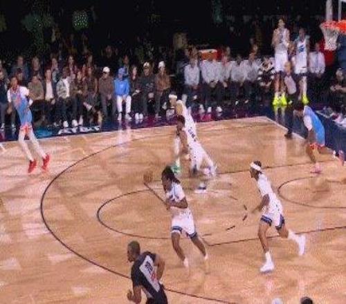 楊瀚森8分鐘10分閃耀新秀賽！三分、突破樣樣都有