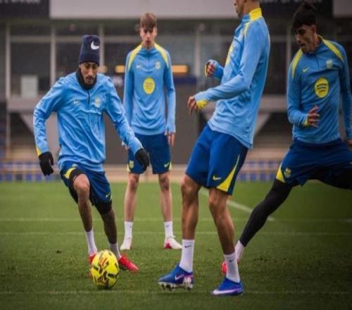 世體：拉菲尼亞恢復進展順利，拉什福德出戰赫羅納成疑