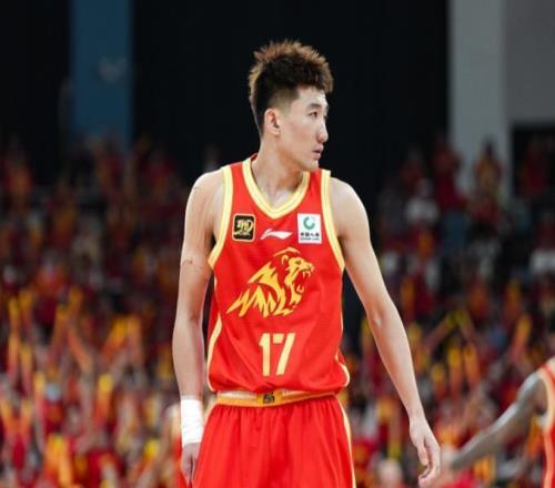 孫銘徽常規(guī)賽報銷從球員和主教練，劉煒兩次被新疆隊放棄