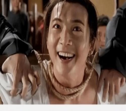 有點回不去了！網友曬圖《最終幻想》蒂法竟然撞臉常威