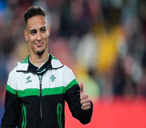 貝蒂斯邊鋒安東尼被恥骨炎折磨，竟然還有球迷敢質疑他的表現(xiàn)_西甲直播