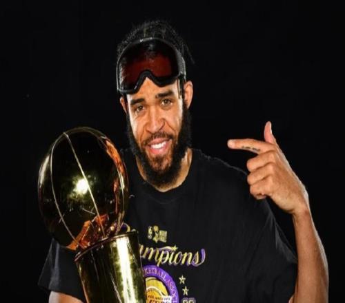 自己宣布加盟！NBA三冠中鋒來了，北京隊繼續爭冠！