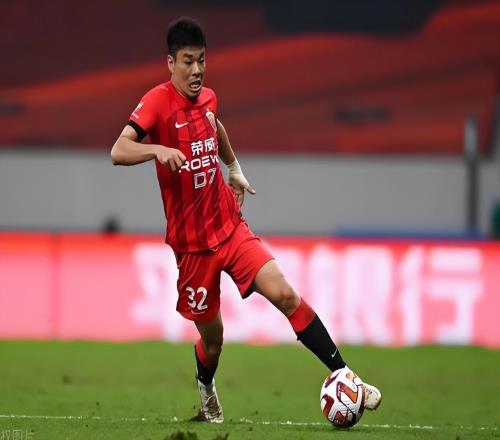 何宇鵬在國安隊受傷長期缺陣，或讓馮博軒迎來命運反轉(zhuǎn)，壓哨留隊