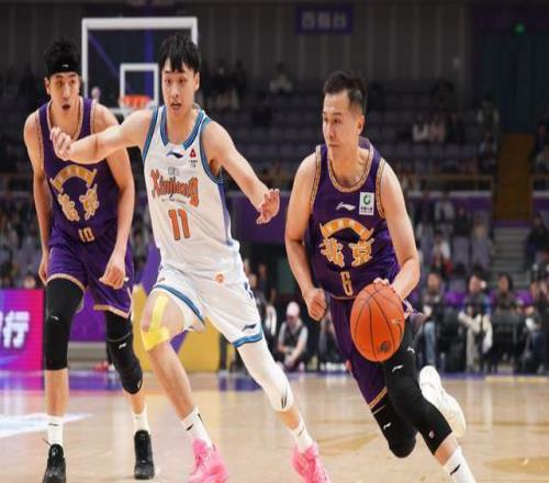 曝北控王牌射手被擺上貨架!巔峰場均轟18+4+4,恐遭遼粵等隊哄搶