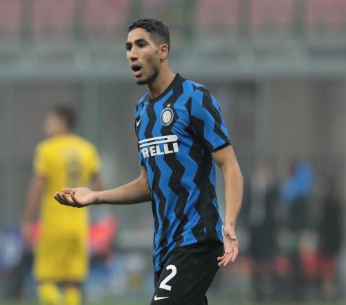 相對于皇馬的青訓回報能力巴薩這方面差太多了!