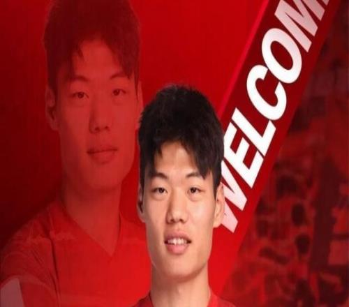 【官方】賀一然正式加盟成都蓉城17歲亮相中超賽場