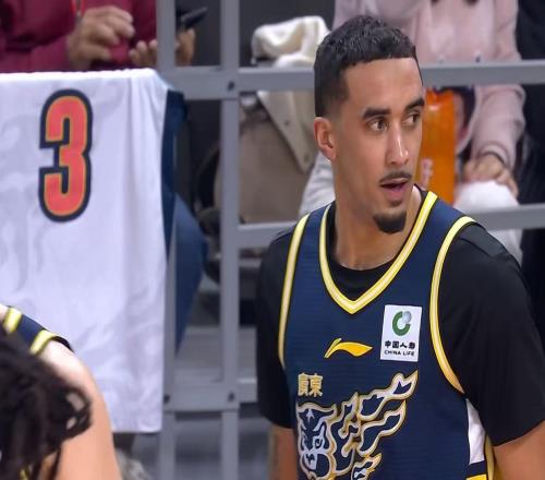 不是奎因！也不是薩林杰！廣東本賽季首位被裁外援，可能是麥考爾