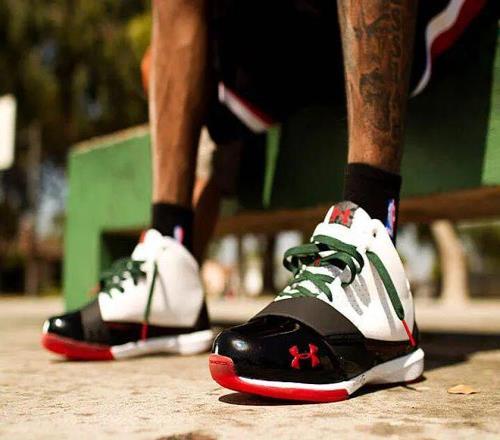 一年怒虧2個億，庫里和安德瑪的“孽緣”